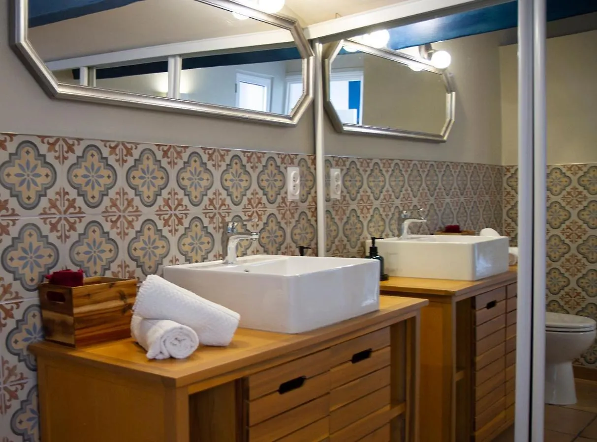 Le Clos Des Chenes Lagarde-Pareol 0*,  France